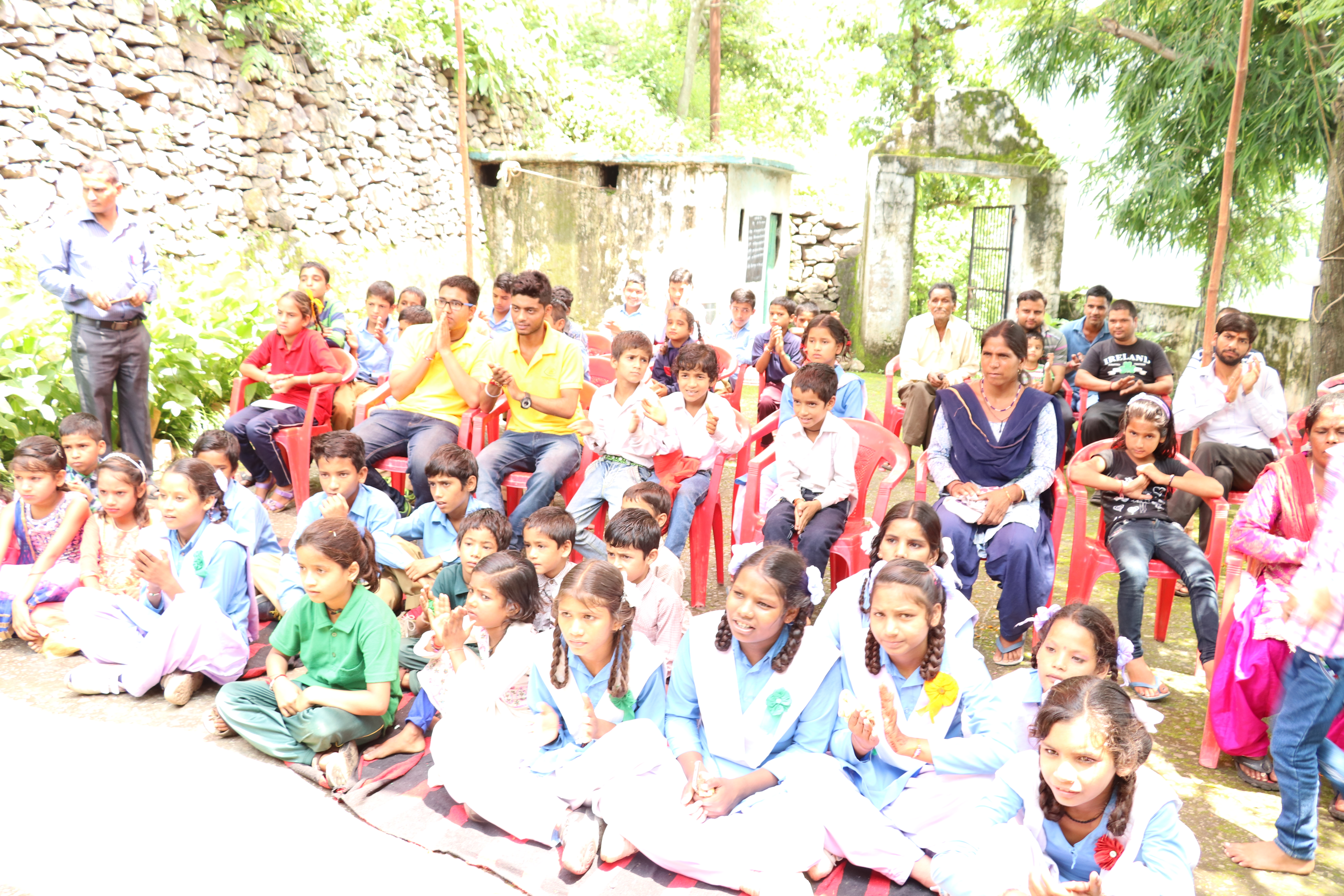 Samoon Foundation Distributes Scholarships Worth INR 111,000 To 37 Underprivileged Yet Meritorious Students-